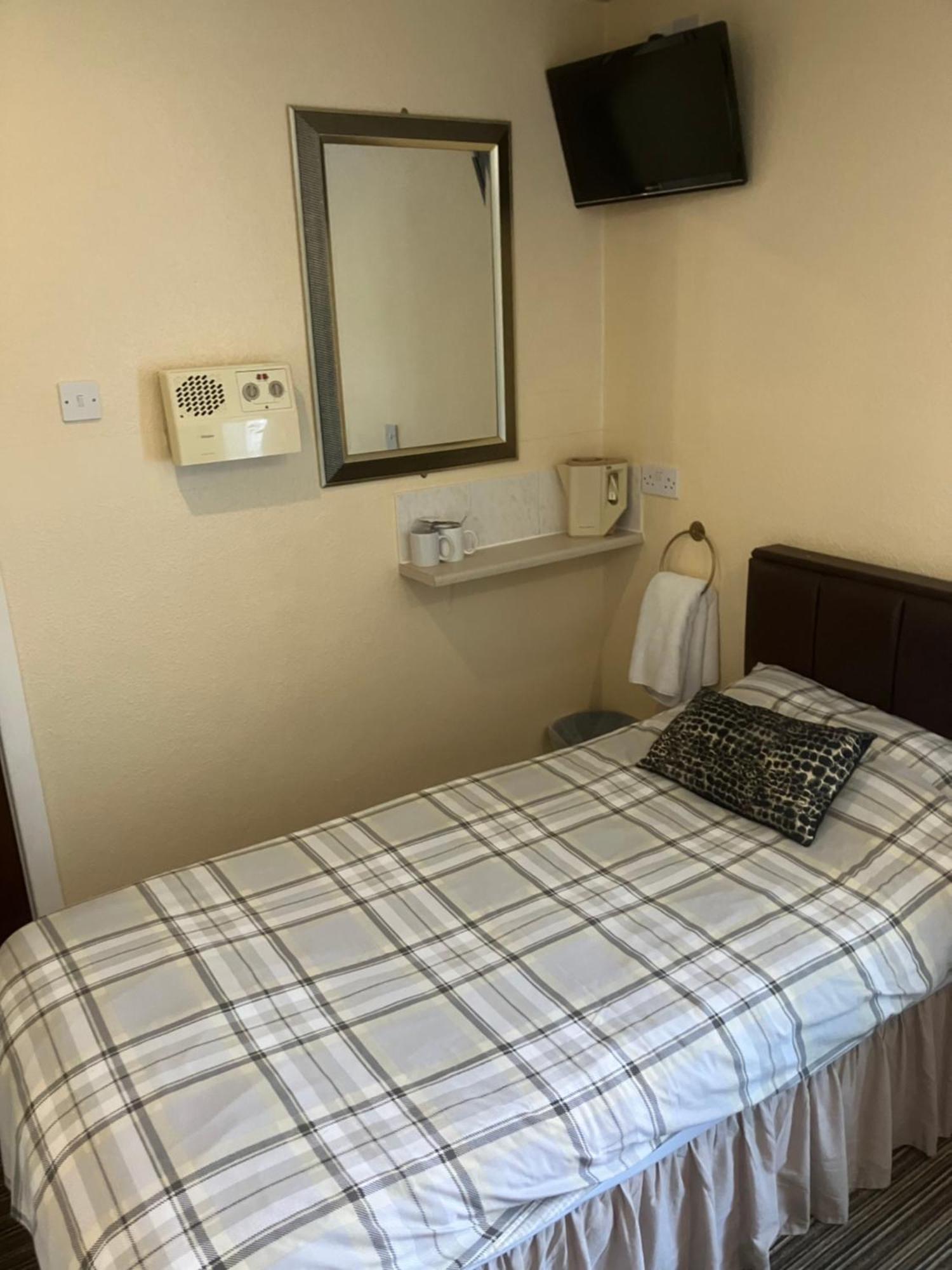 Pearl Hotel Blackpool Bagian luar foto